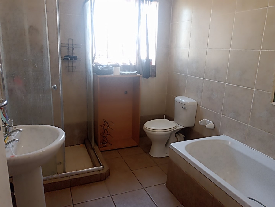 3 Bedroom Property for Sale in Potchefstroom South North West